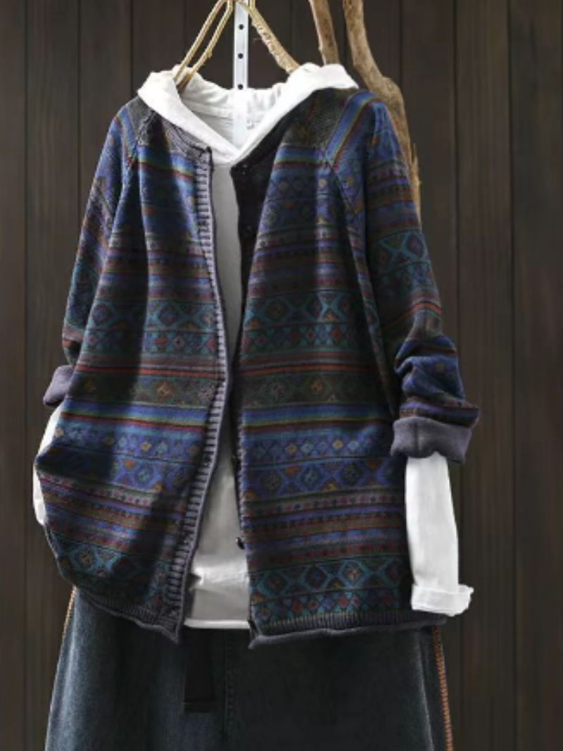 Women's Fashionable Daily Look Crew Neck Buttons Sweater