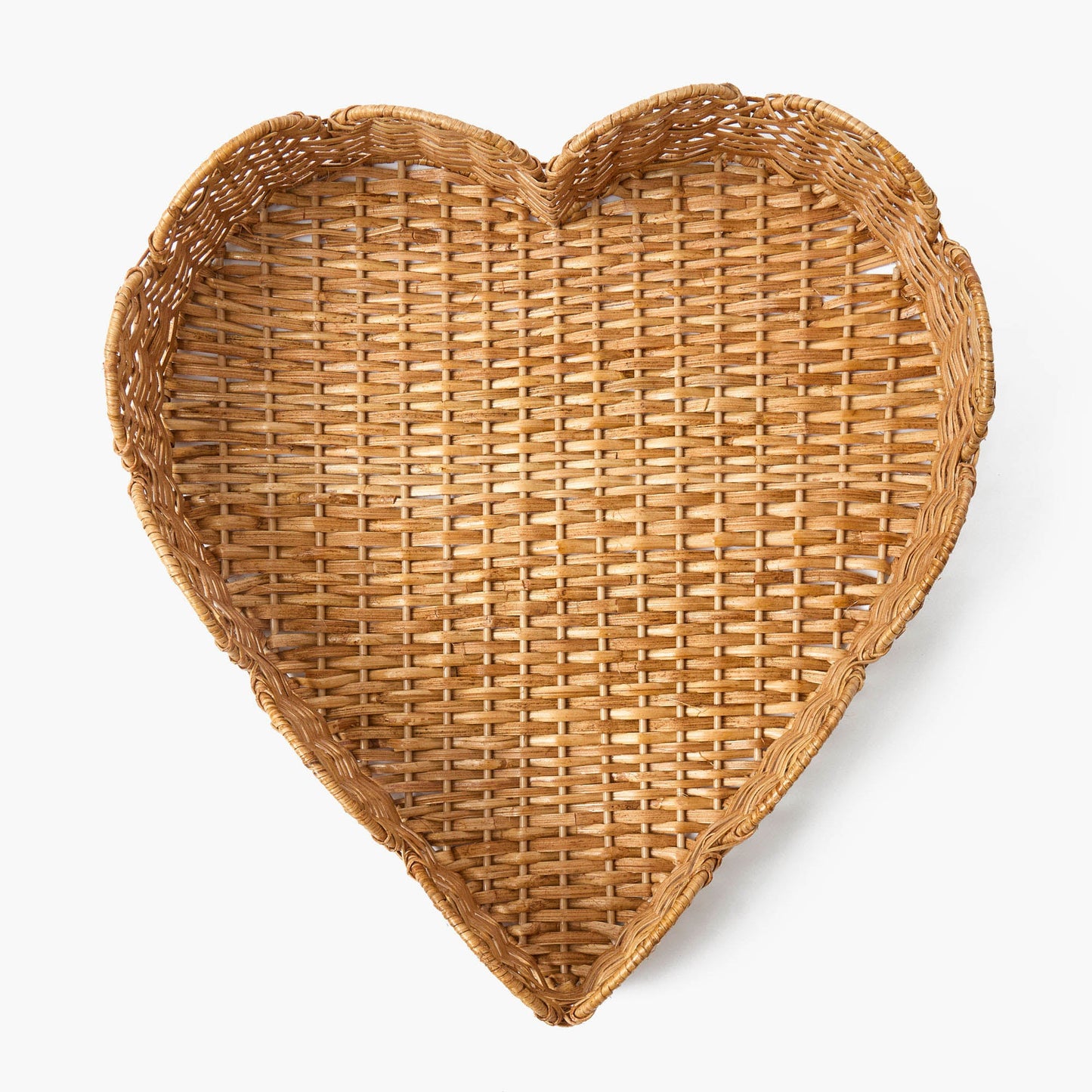 Scalloped Heart Rattan Tray