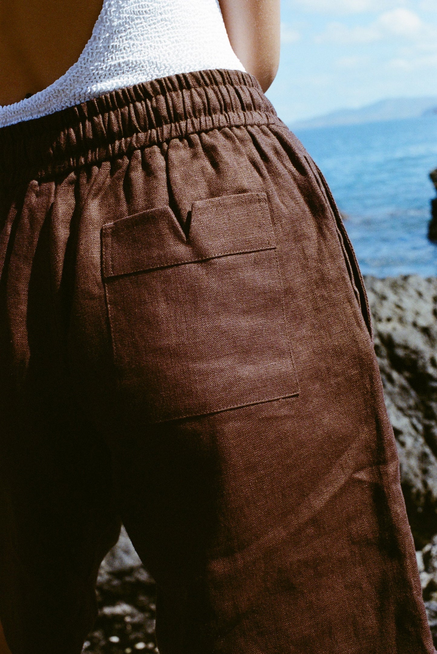 Easy-Going Shorts (Brown Linen)