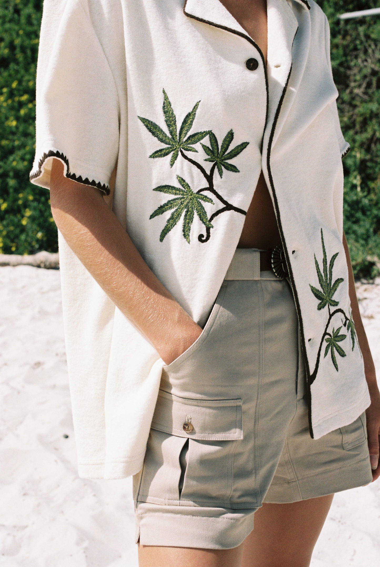 Stowaway Short Shorts (Khaki)
