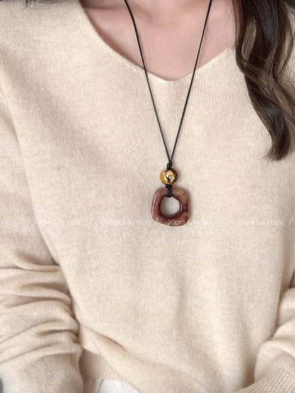Women's Esthetics & Stylish Necklace
