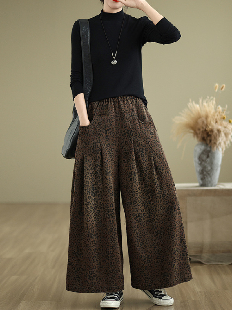 Women's Modern and Functional  Brown Wide Leg Pocket Style Bottom