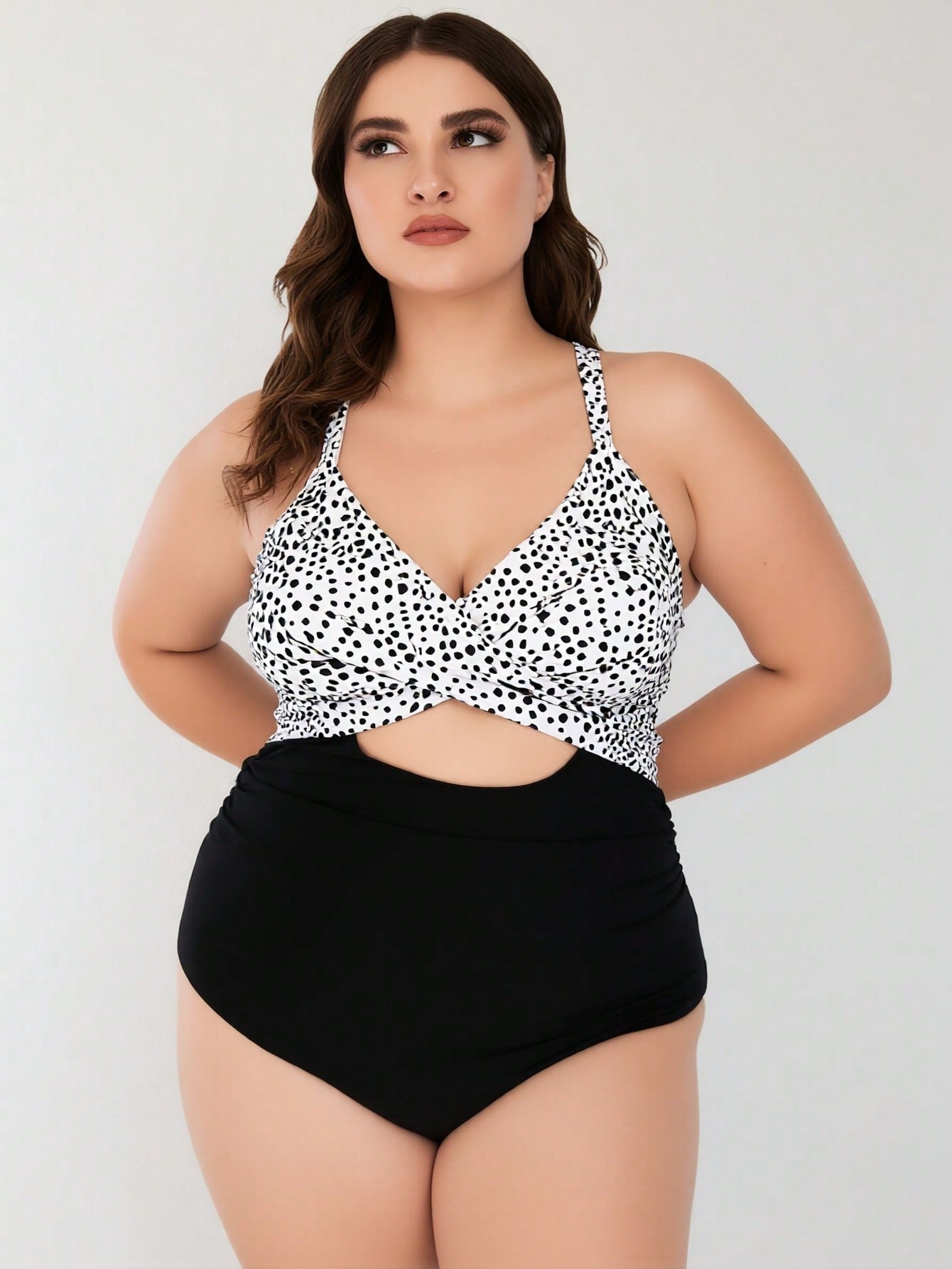 Women's Plus Size Dalmatian Print Twist Front One-Piece Swimsuit