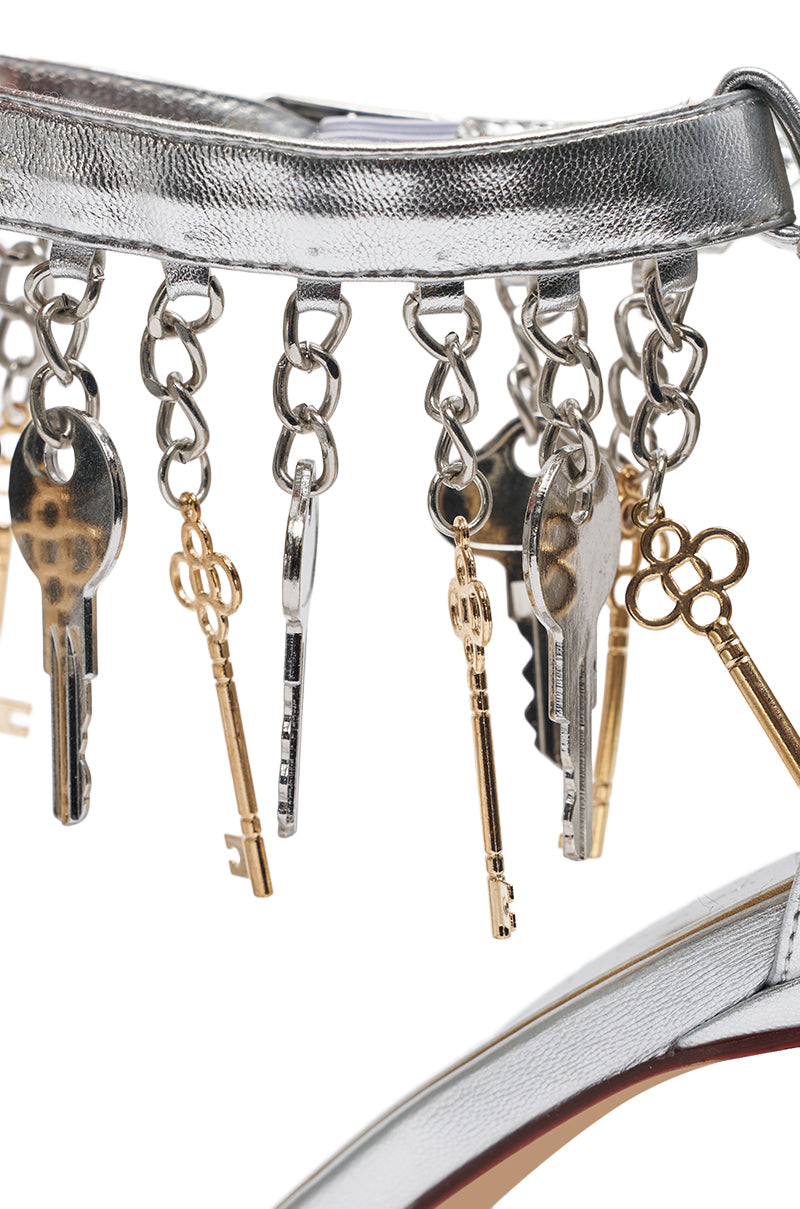 AKIRA GOLD ANNIKI SILVER KEY EMBELLISHED NOVELTY STILETTO SANDAL