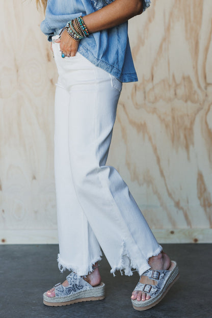 Aero Distressed Jeans - White - Pre Order