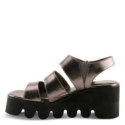 AZURA CORRIGATE SANDALS