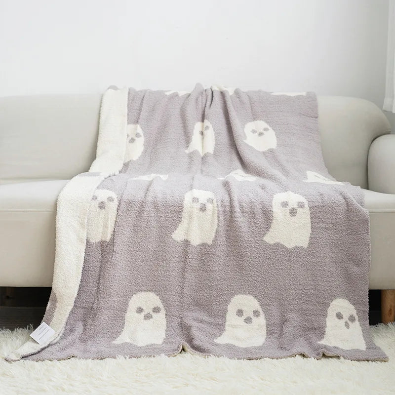 100% Polyester Casual Throw Blanket Customized Cartoon Pattern Cute Ghost Print Jacquard Blanket