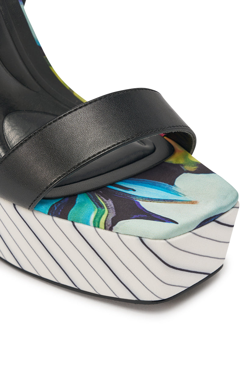 AKIRA GOLD MAGRITTE MULTI STRIPE PRINT CHUNKY PLATFORM SANDAL