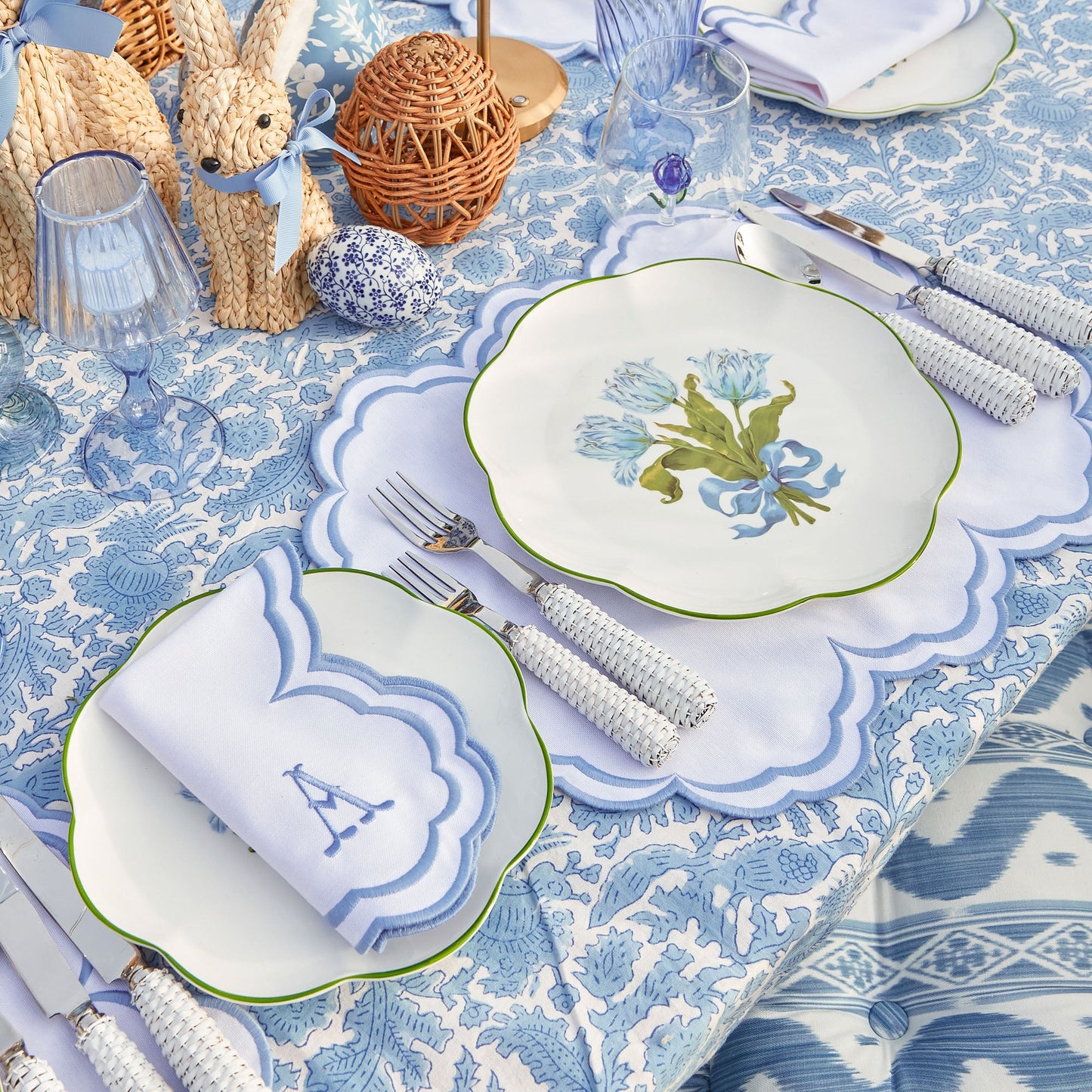 White Serena Placemats & Napkins (Set of 4)