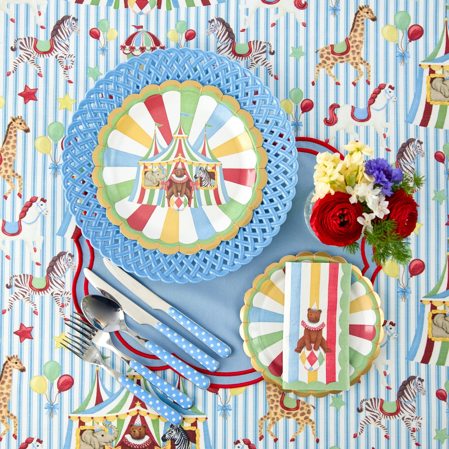Circus Dinner Paper Plates (Set of 8)