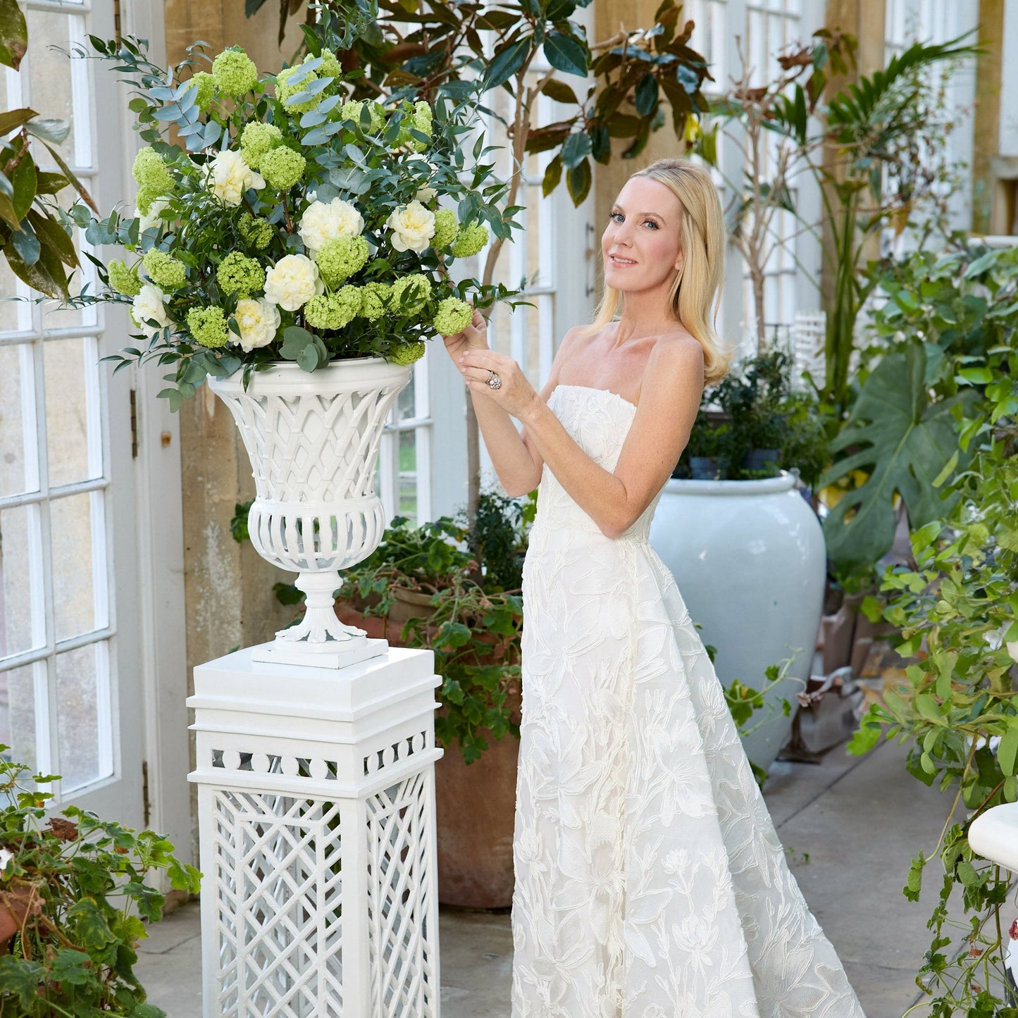 Adelaide White Lattice Urn & Pedestal