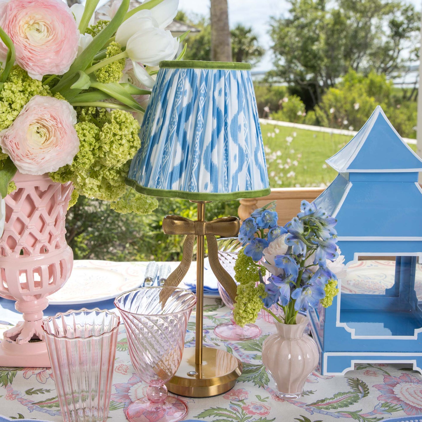 Marilyn Bow Rechargeable Lamp