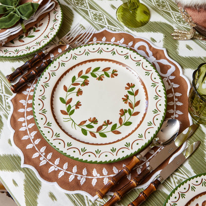 Chocolate Bow Laurel Placemats (Set of 4)