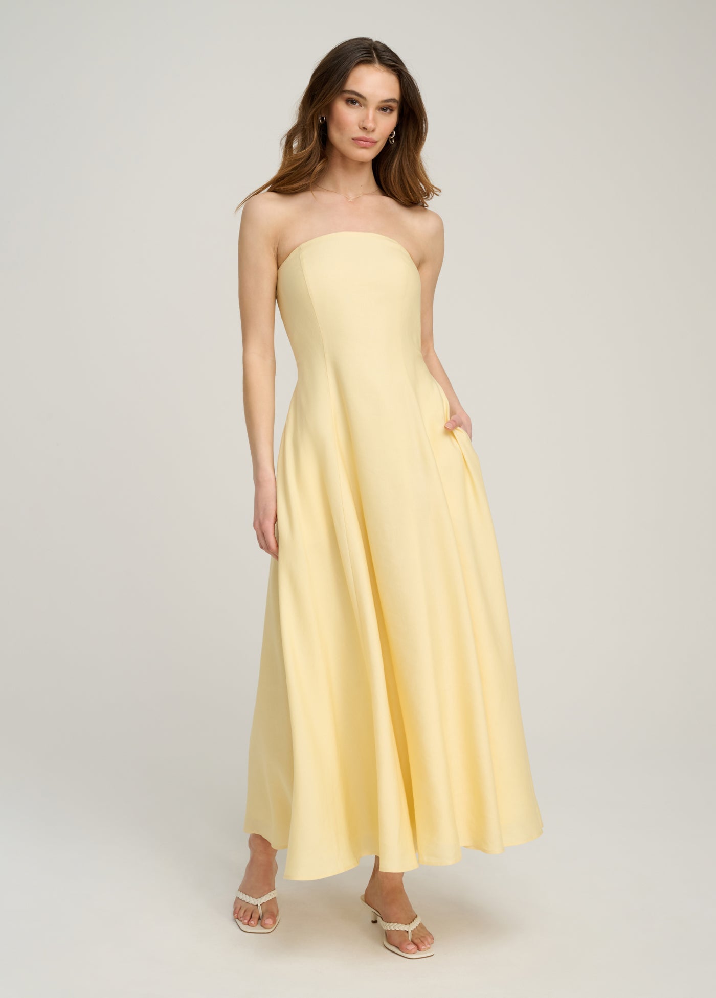 THE FAVORITE LINEN DRESS