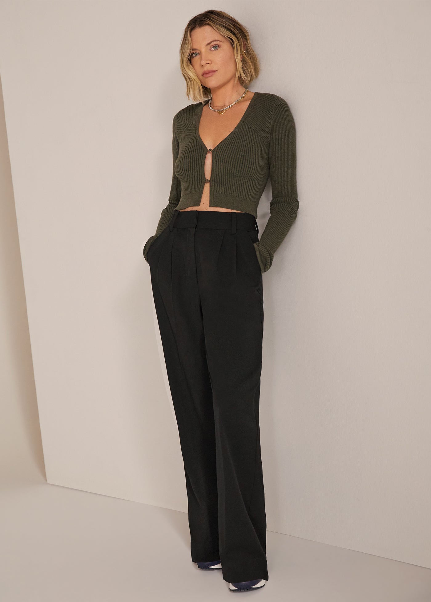 THE PETITE FAVORITE PANT