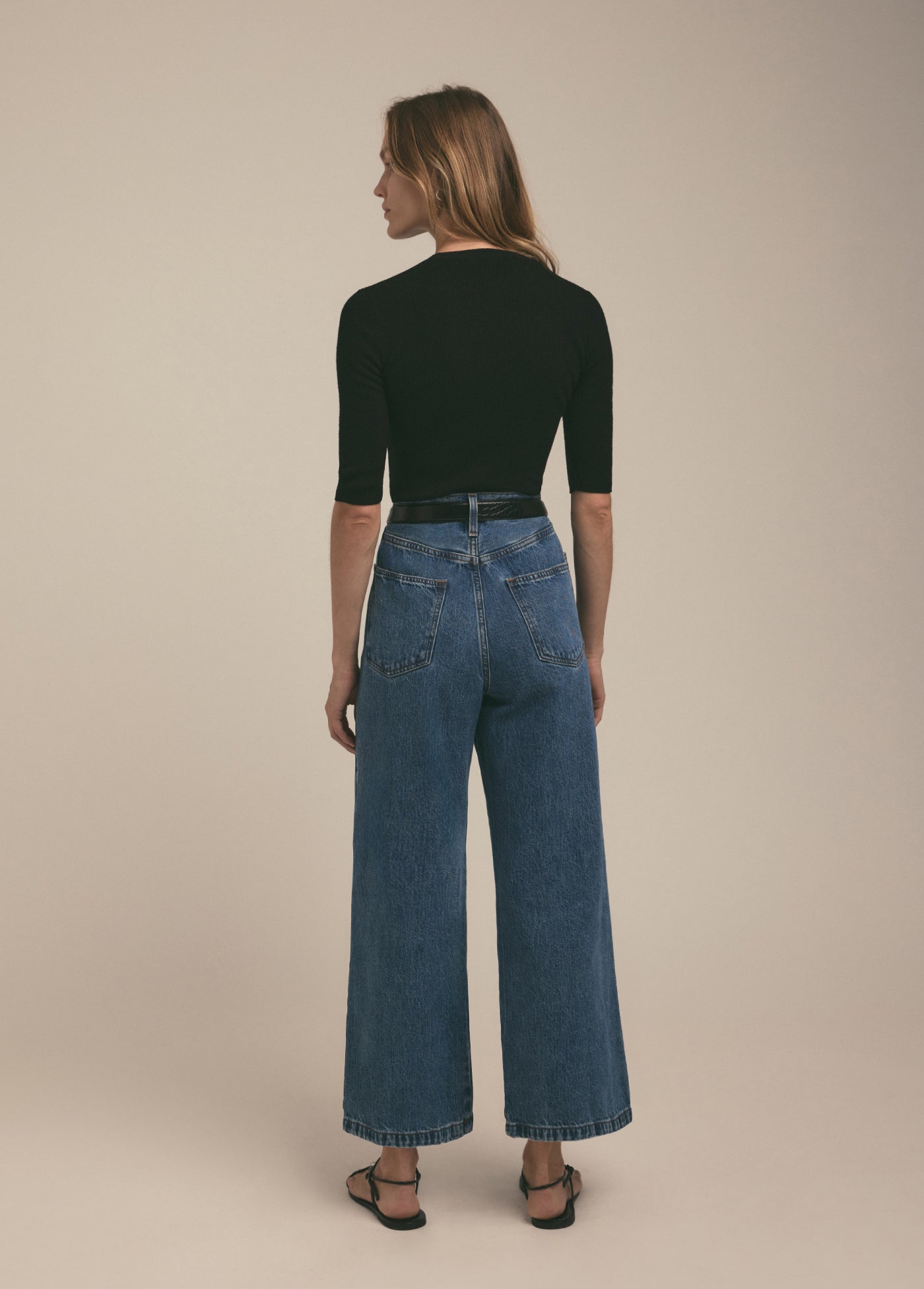 THE AMELIA CREWNECK TOP