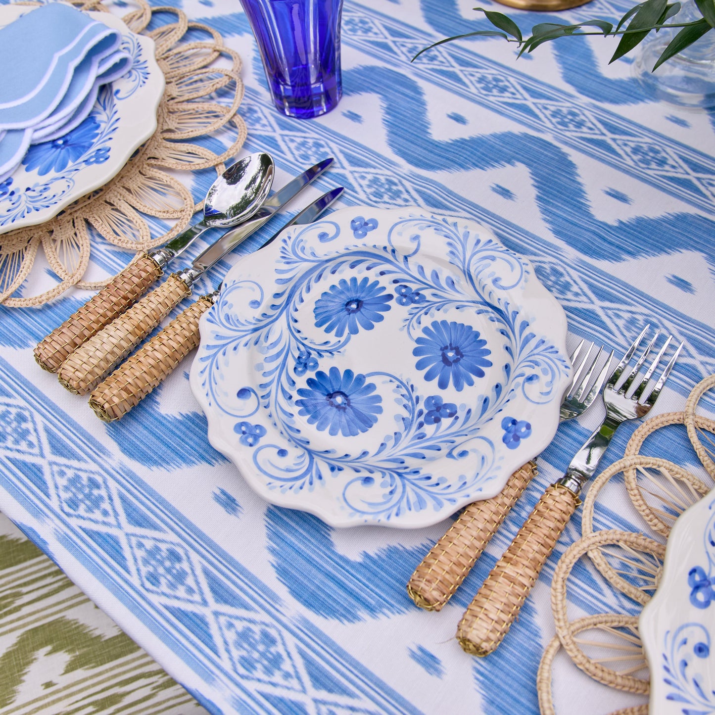Blue Flowers Dinner & Starter Plates (Set of 8)