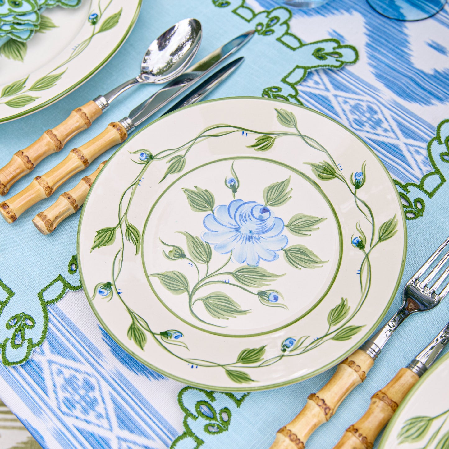 Blue Rose Bud Starter Plates (Set of 4)