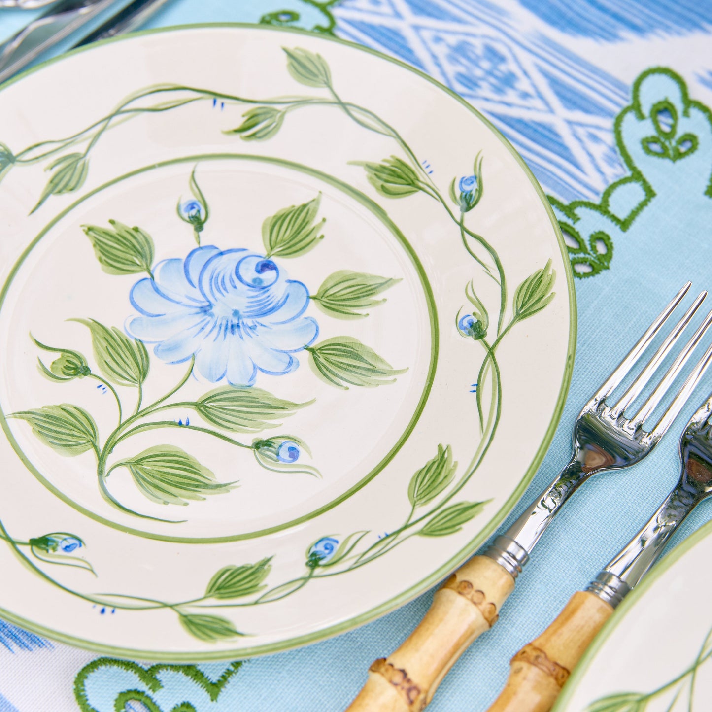 Blue Rose Bud Starter Plate
