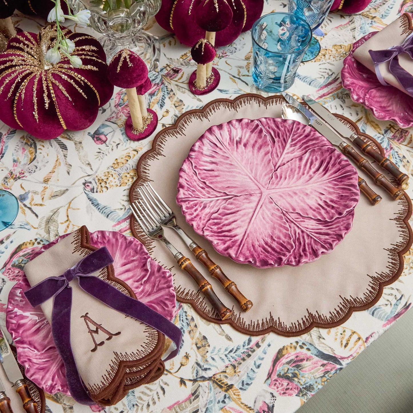 Aubergine Serena Cabbage Dinner & Starter Plates (Set of 8)