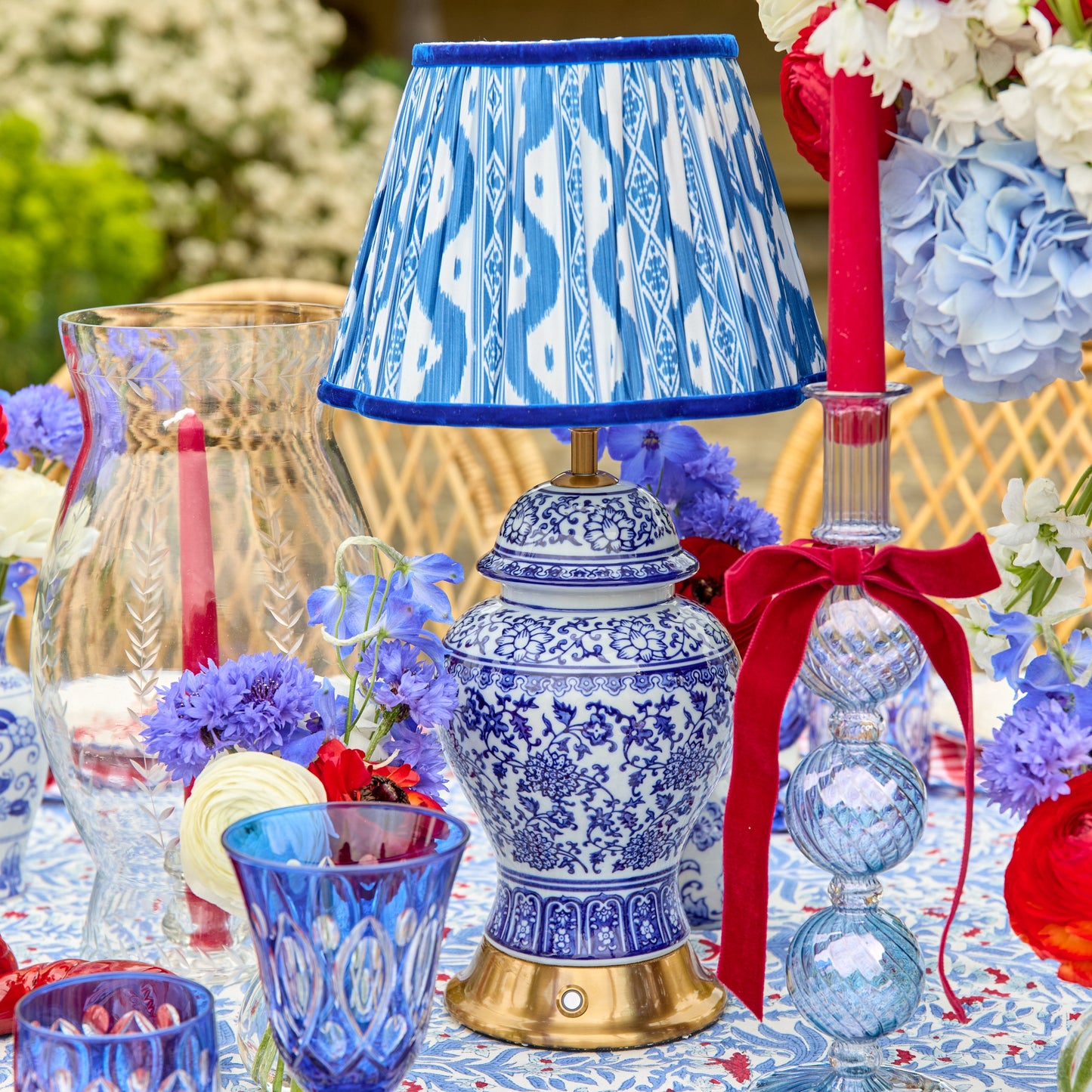 Chinoiserie Rechargeable Lamp