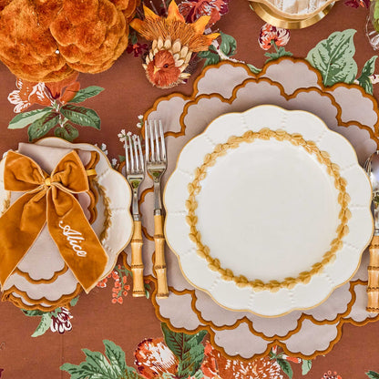 Putty Laurel Starter Plate