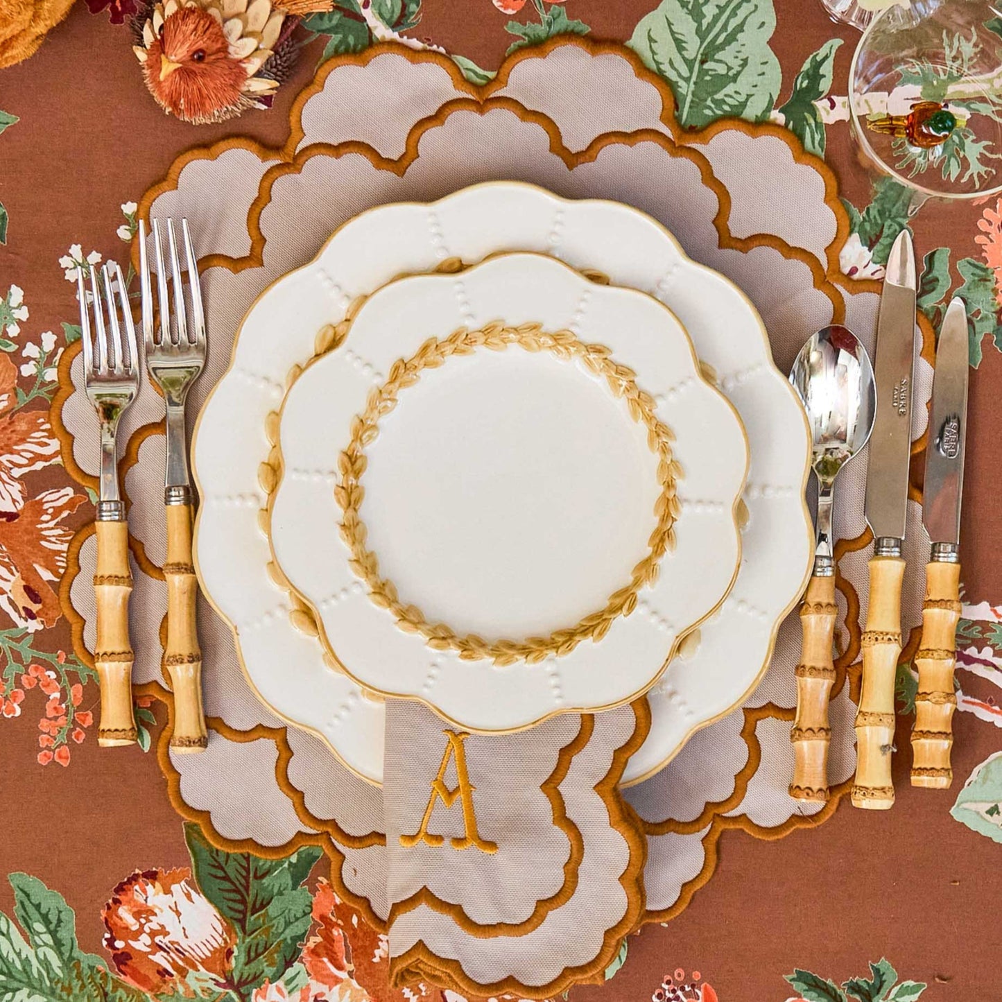 Putty Laurel Starter Plate