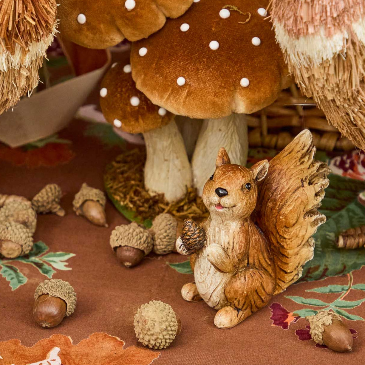 Cheeky Squirrel (Pair) - 7cm