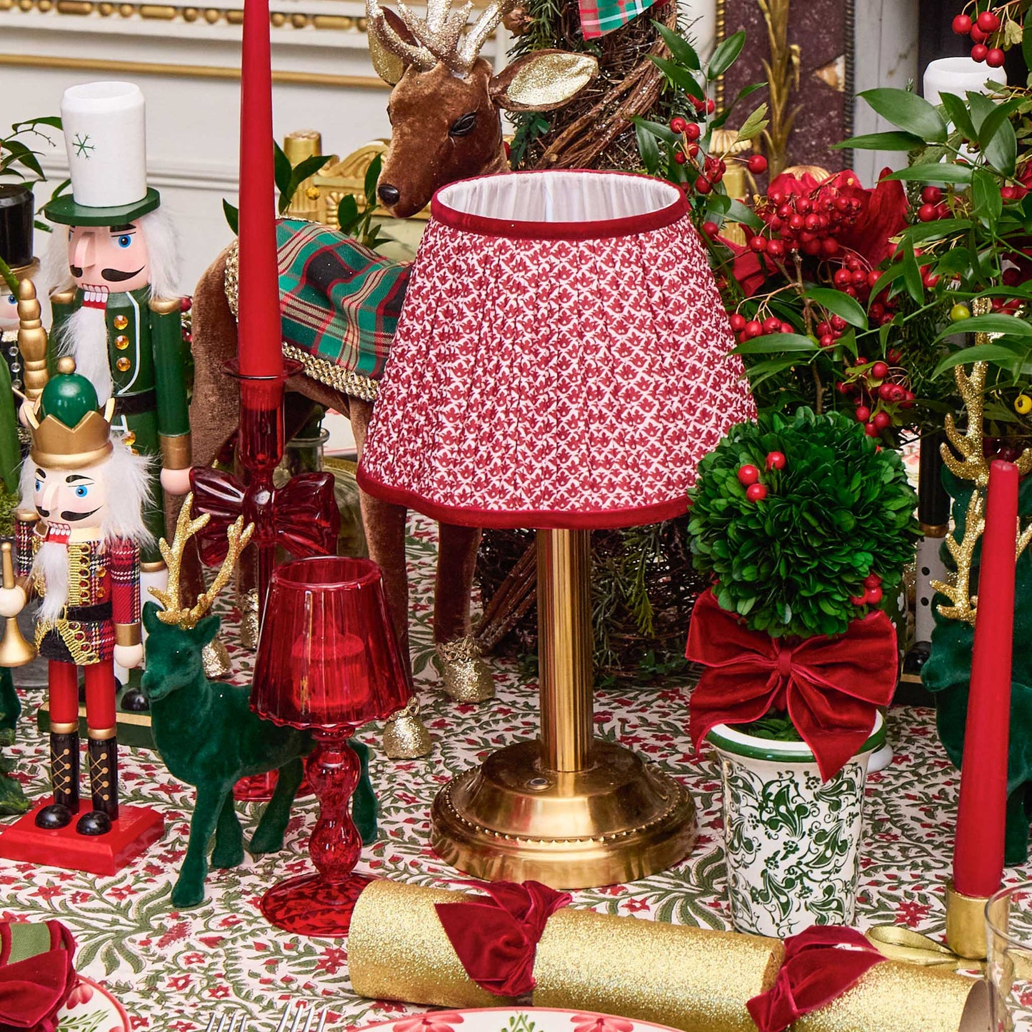 Corinthian Rechargeable Lamp