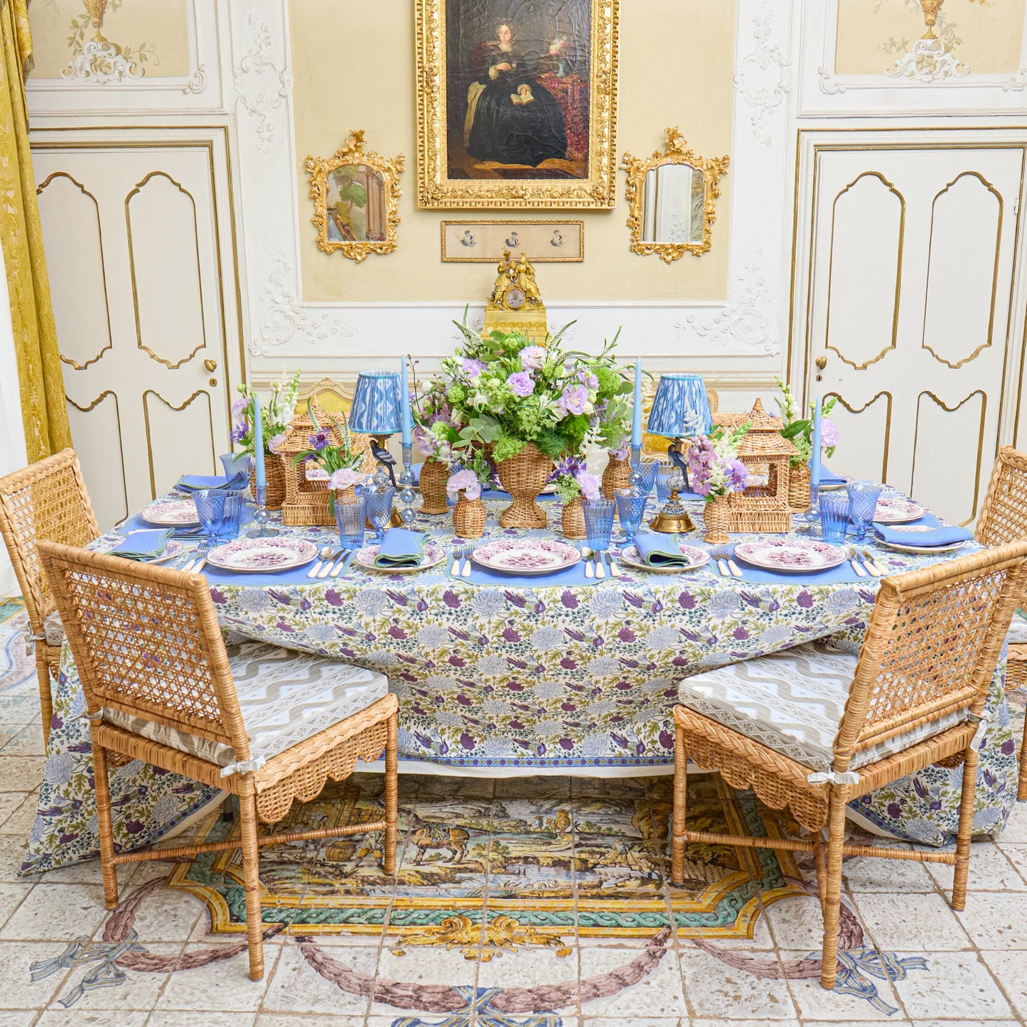La Contessa Tablecloth