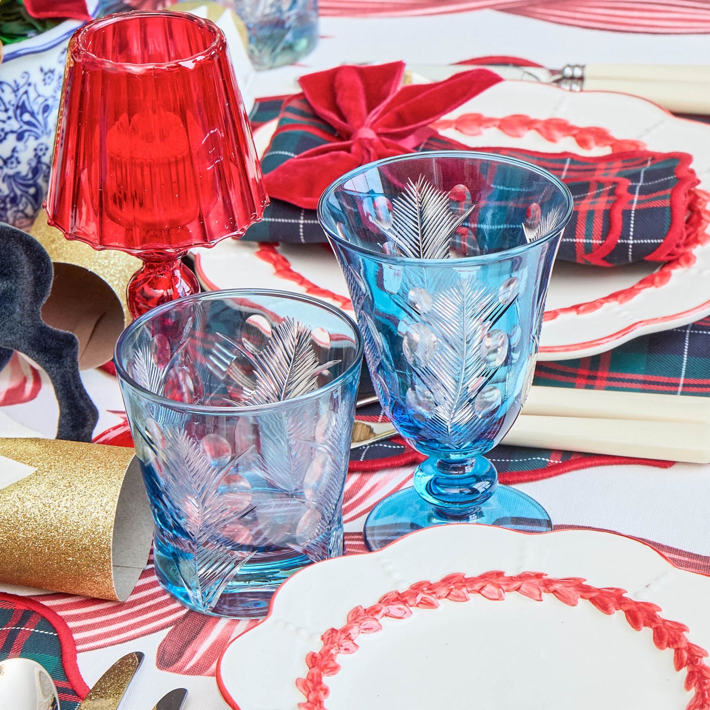 Blue Fern Engraved Wine Glasses (Set of 4)