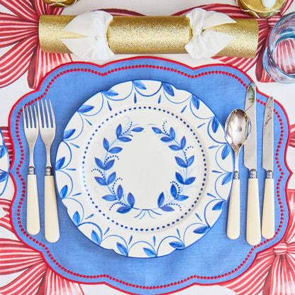 Elizabeth Blue Garland Dinner Plates (Set of 4)