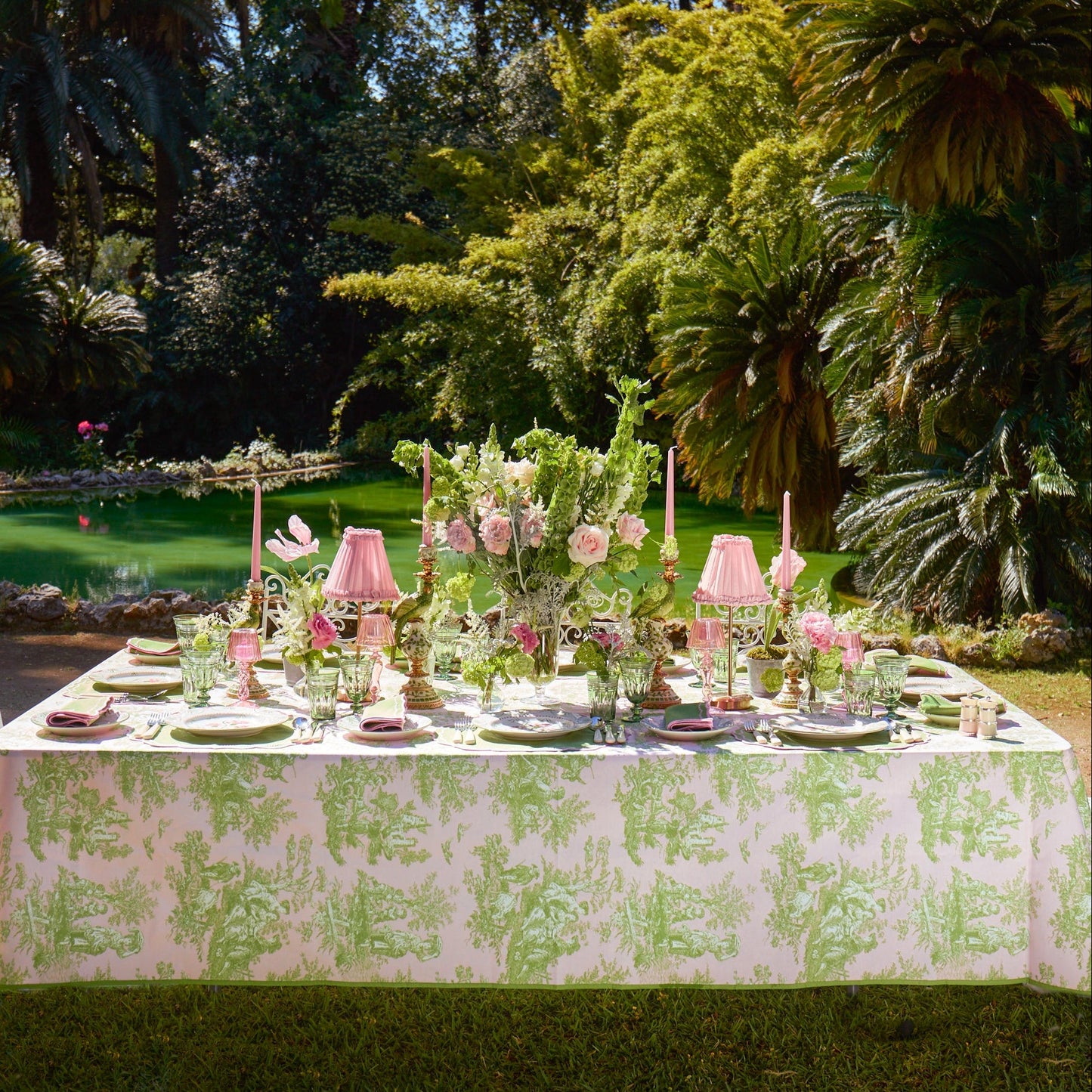 Pink & Green Santa Kristina Dinner Plates (Set of 4)