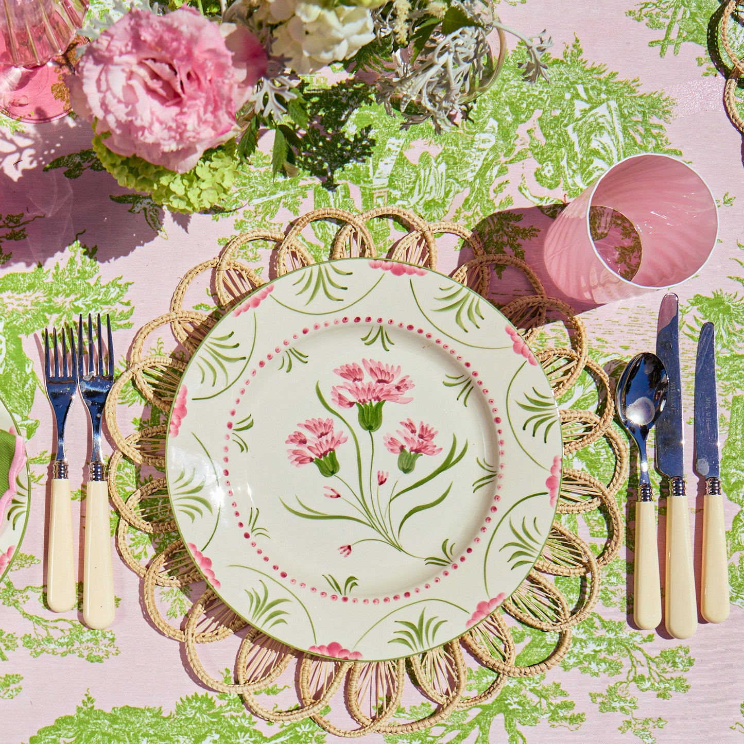 Pink & Green Santa Kristina Dinner & Starter Plates (Set of 8)