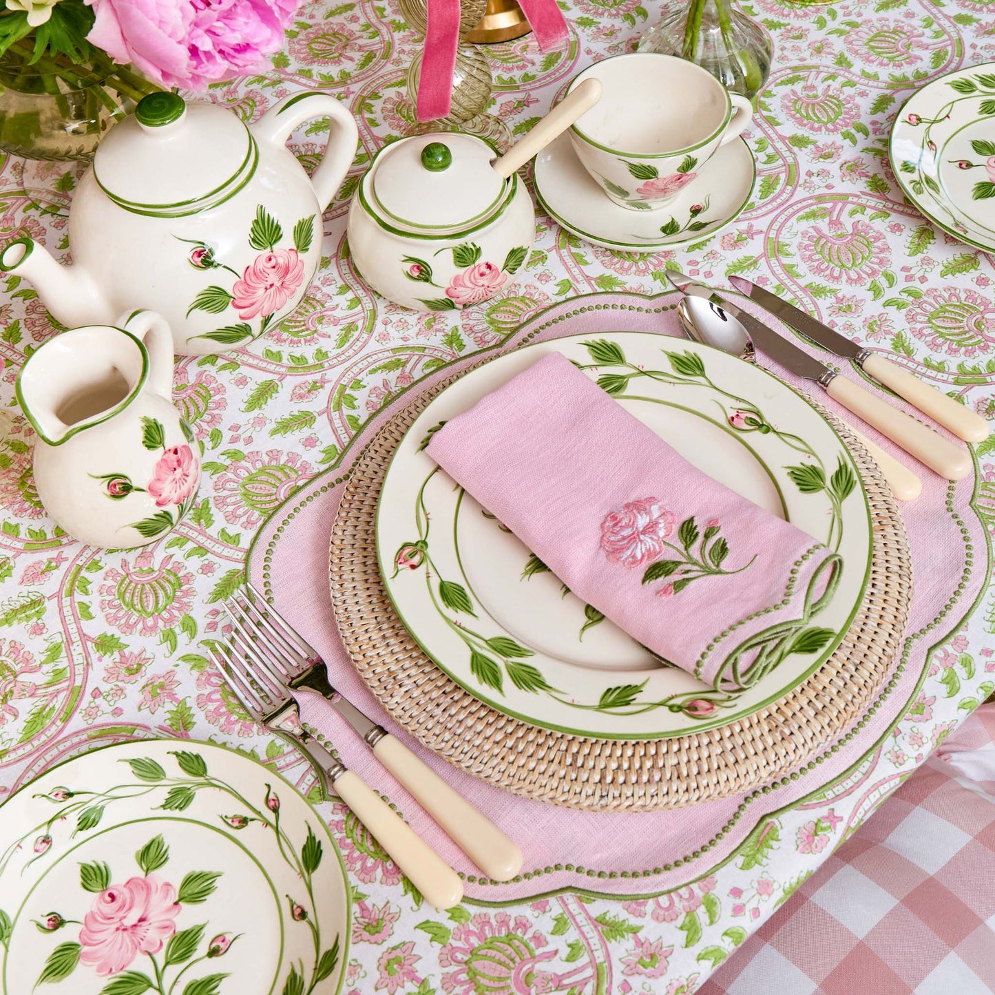 Rose Bud Teapot