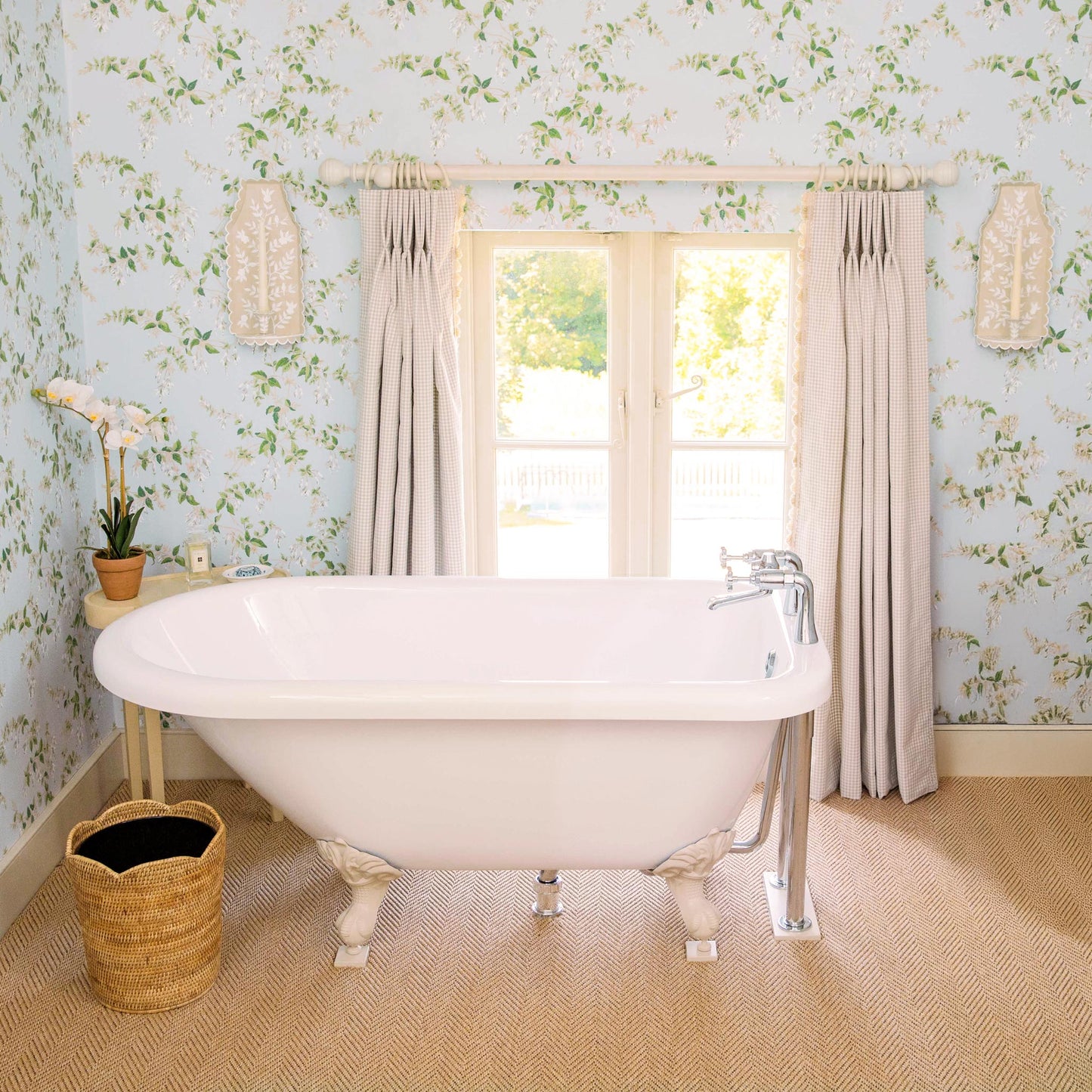 Putty Chinoiserie Tole Candle Sconce