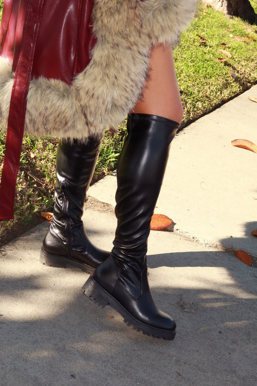 Izzy Flat Boots - Black