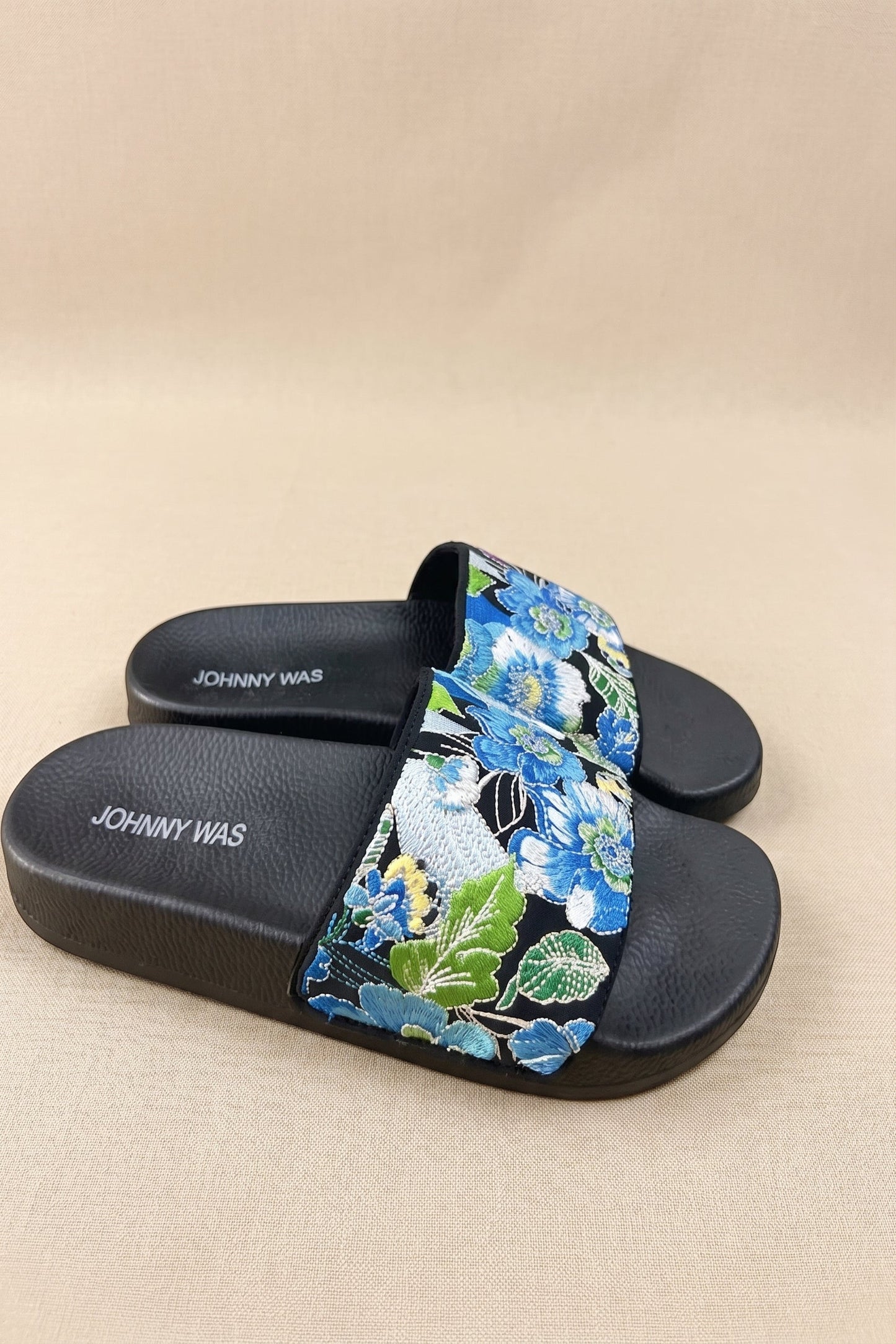 Johnny Was Jenn Embroidered Pool Side Slide JWS23624-0