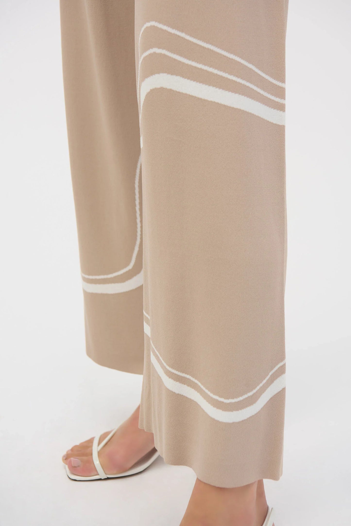 Joseph Ribkoff Dune/Ecru Wavy Stripes High Waist Wide Leg Pants 252931