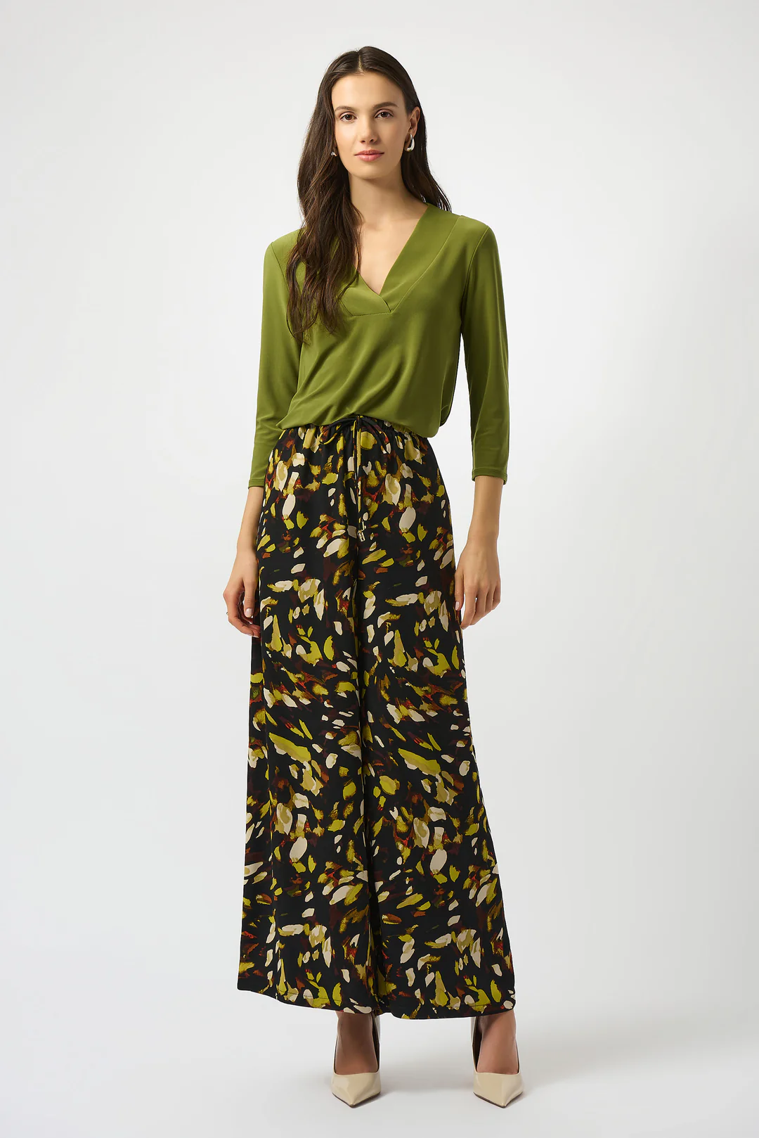 Joseph Ribkoff V-Neck 3/4 Sleeve Flared Top 253112