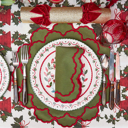 Green & Red Lily Placemats & Napkins (Set of 4)