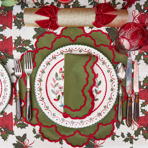Green & Red Lily Placemats & Napkins (Set of 4)