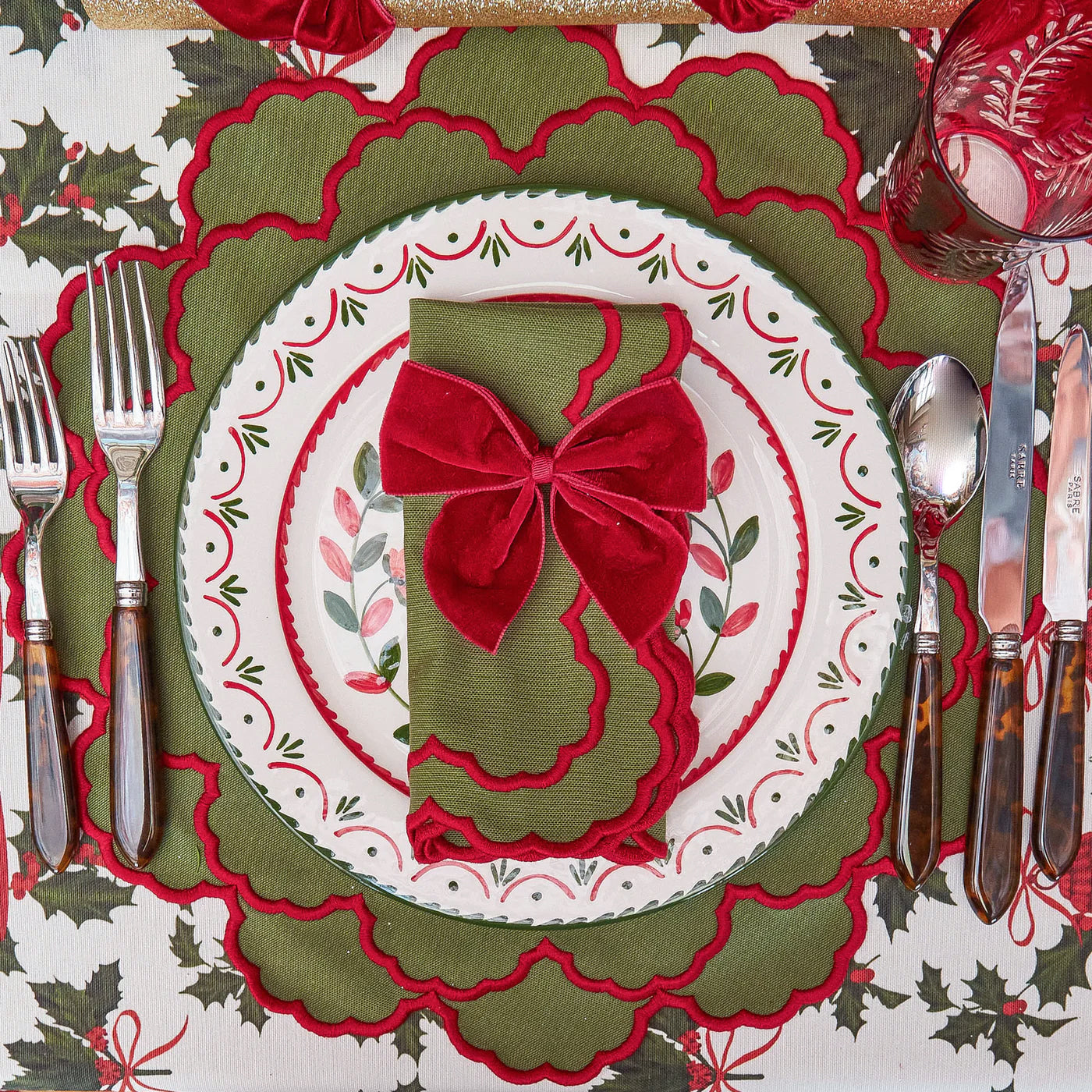 Green & Red Lily Placemats & Napkins (Set of 4)