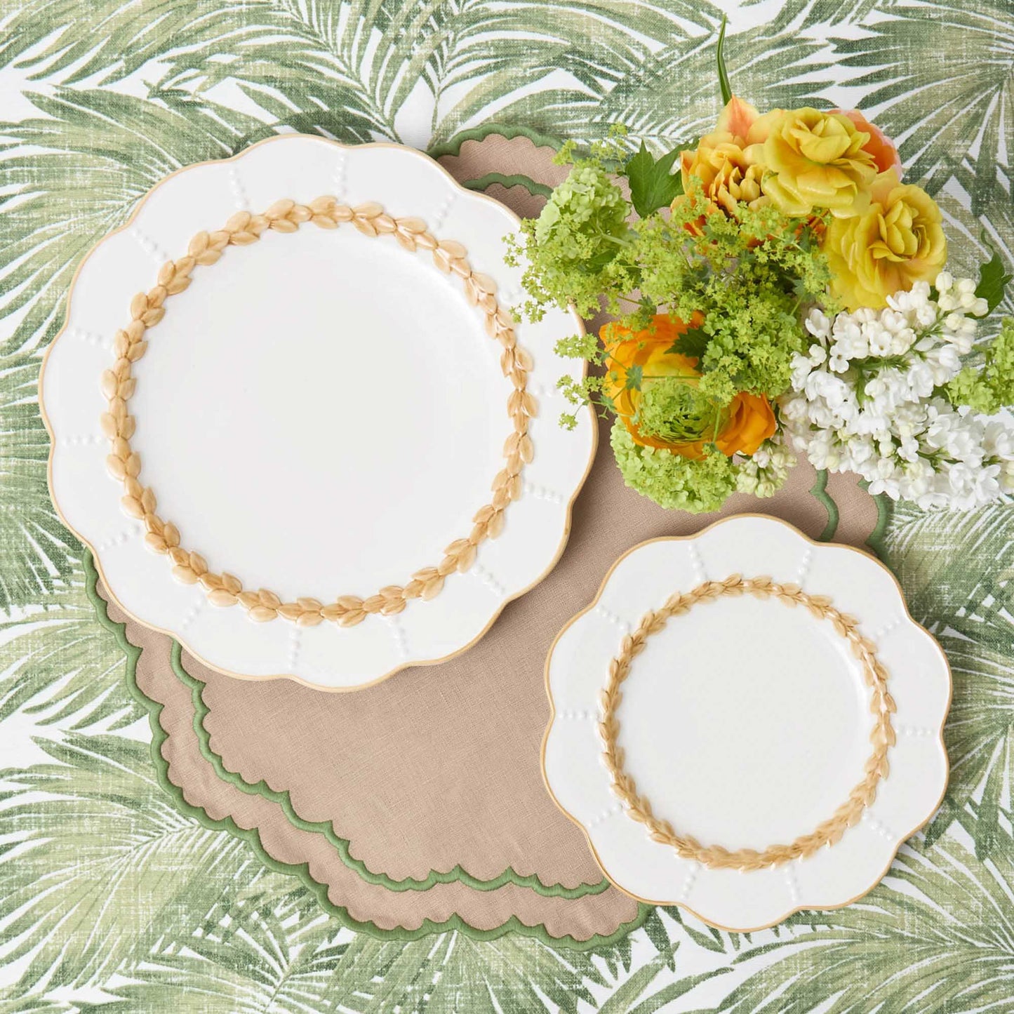 Putty Laurel Starter Plates (Set of 4)