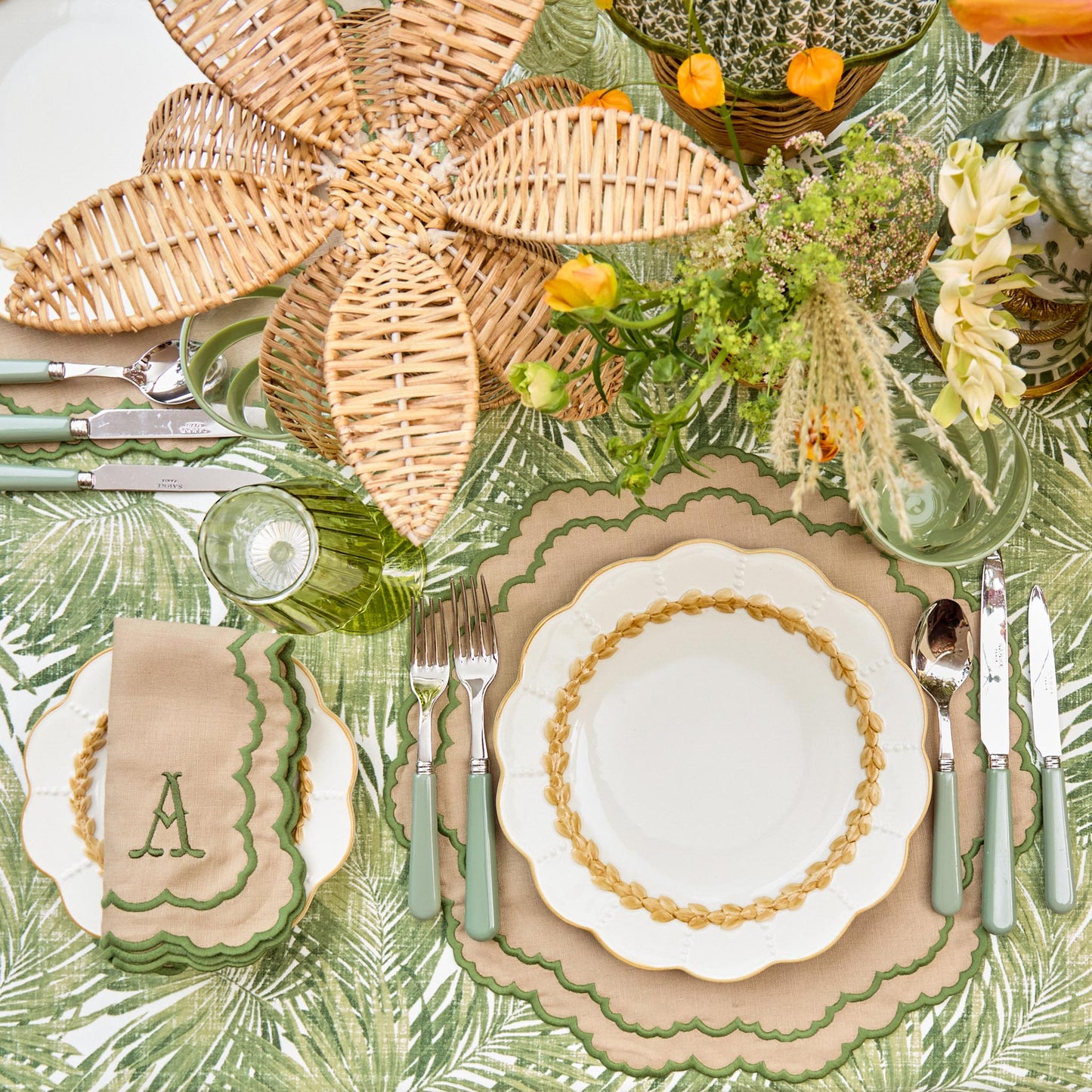 Putty Laurel Starter Plate