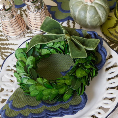 Forest Green Mini Velvet Napkin Bows (Set of 4)