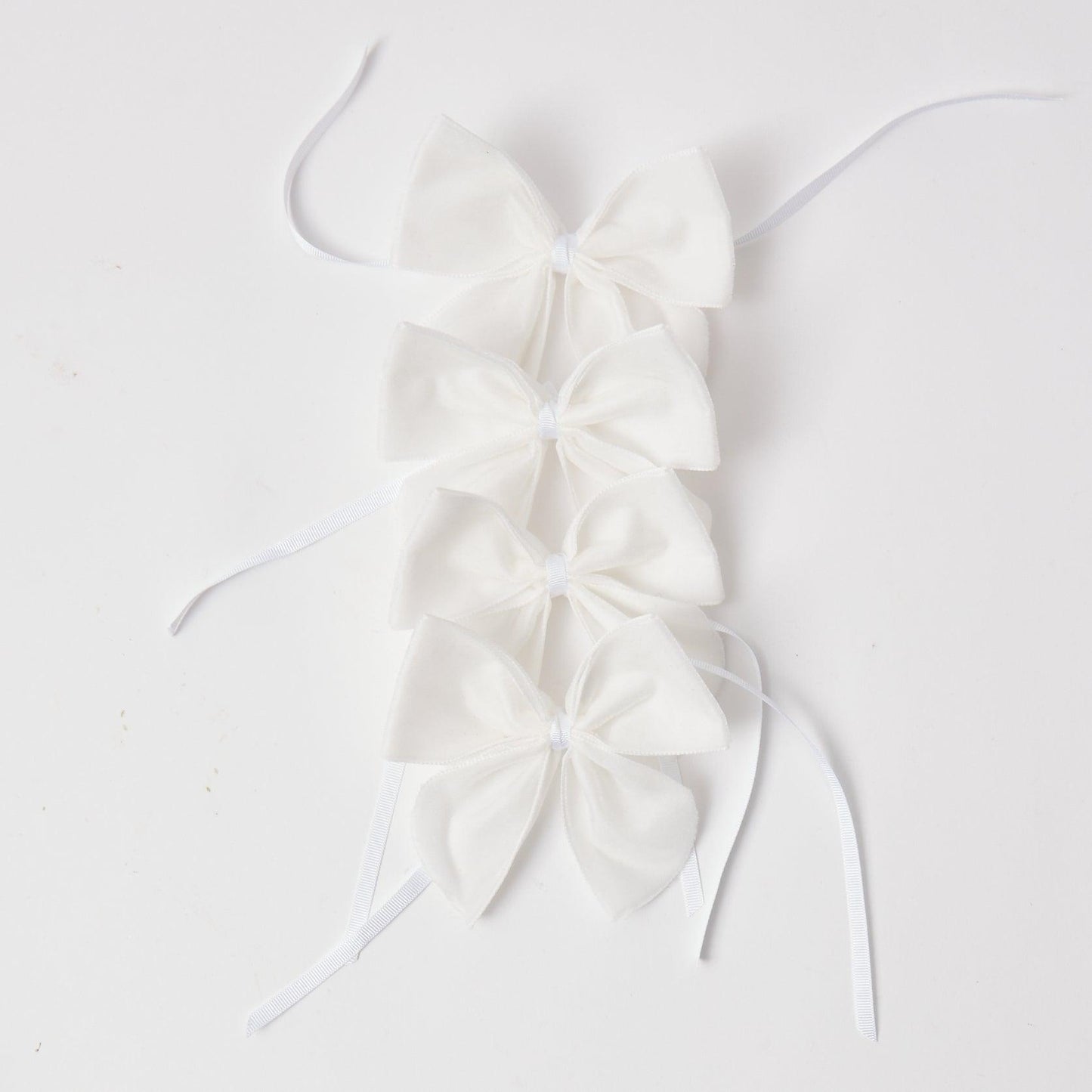 Snow White Velvet Napkin Bows (Set of 4)