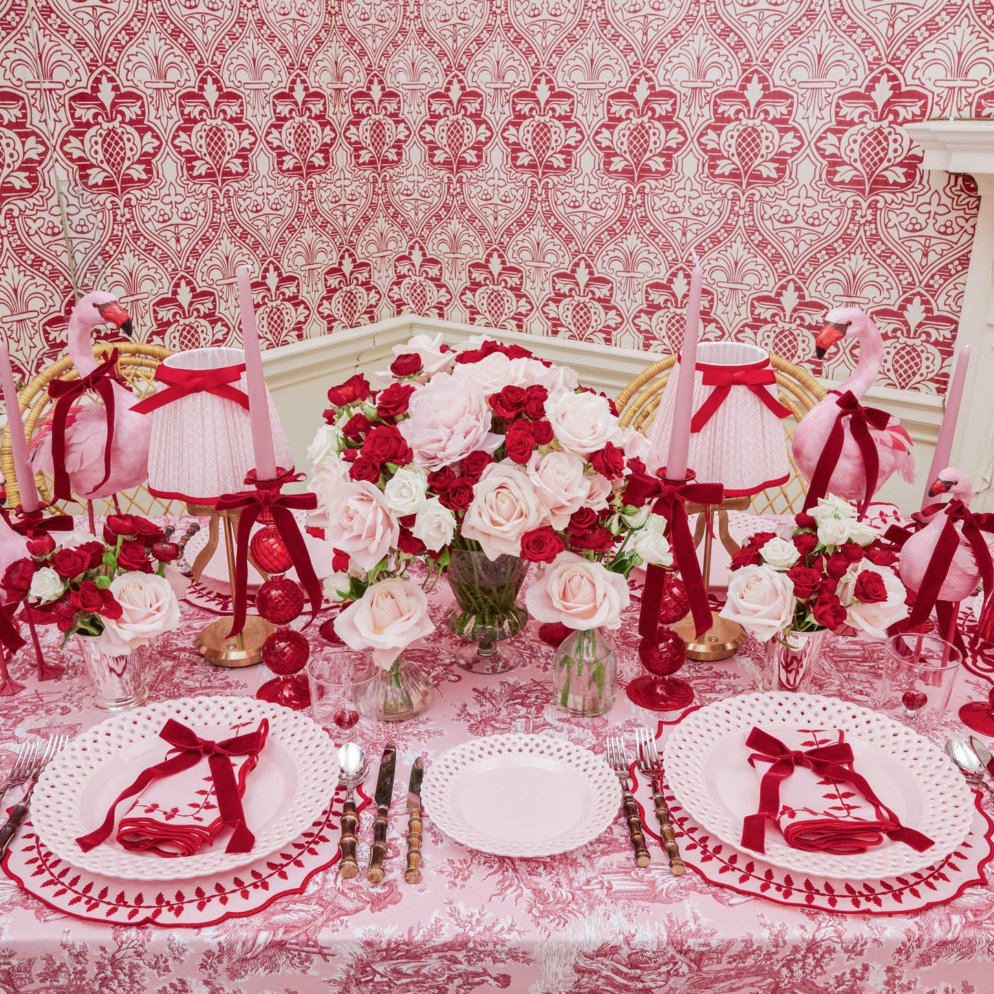 Pink & Red Bow Laurel Placemats (Set of 4)