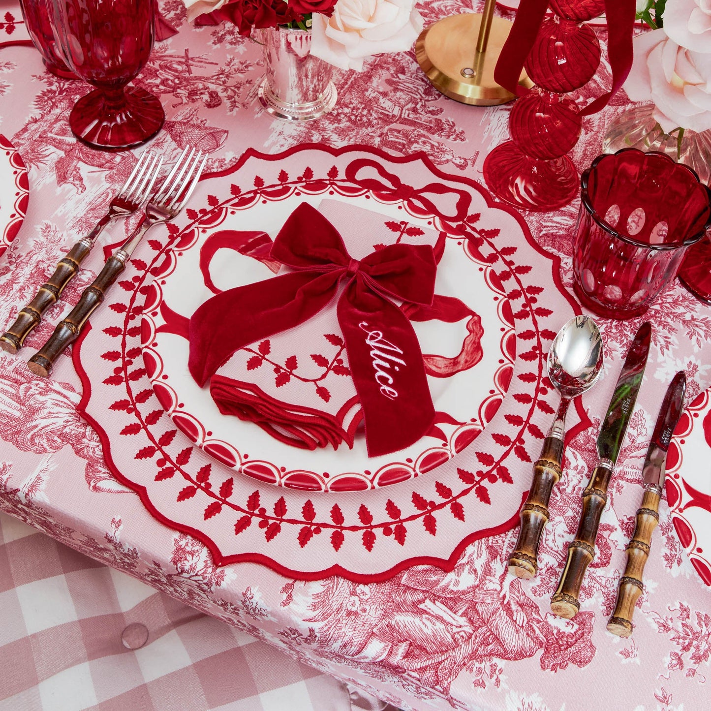 Pink & Red Bow Laurel Placemats (Set of 4)