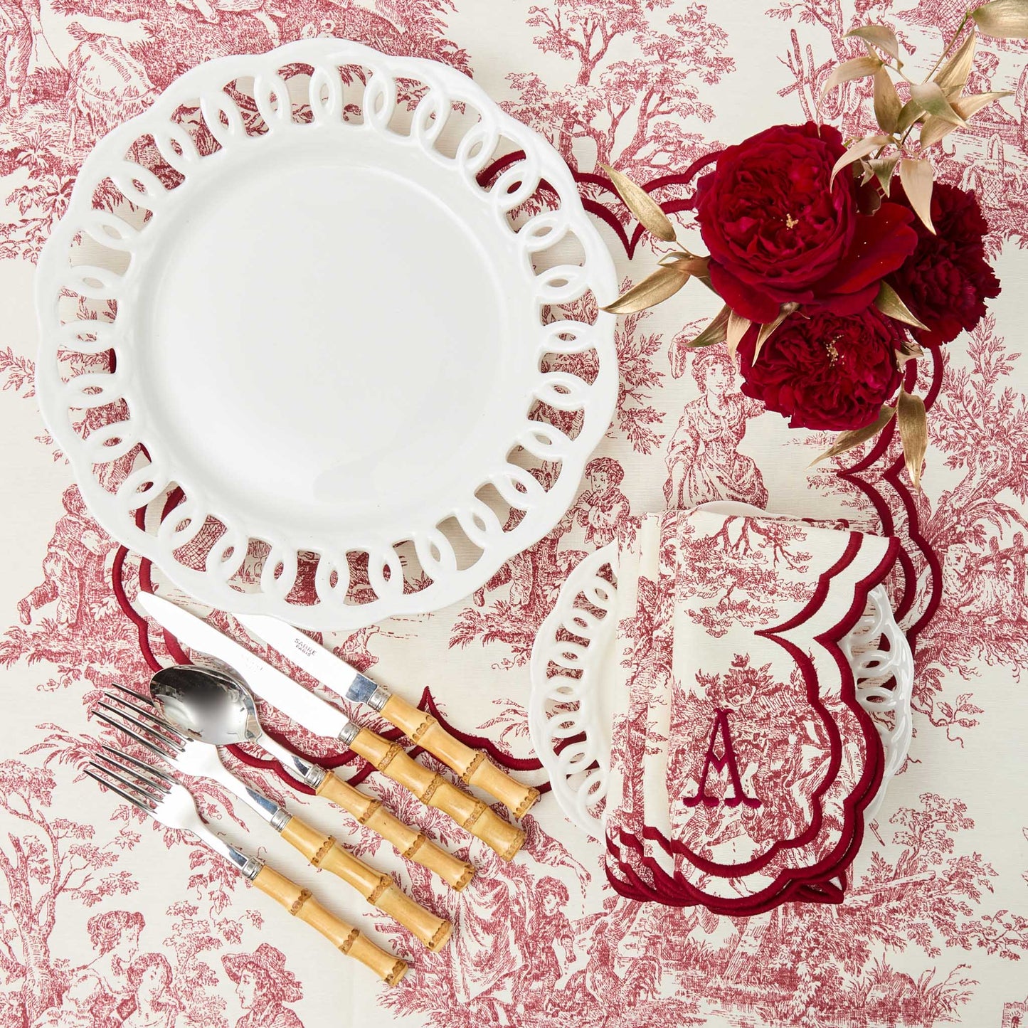 White Lace Dinner & Starter Plates (Set of 8)